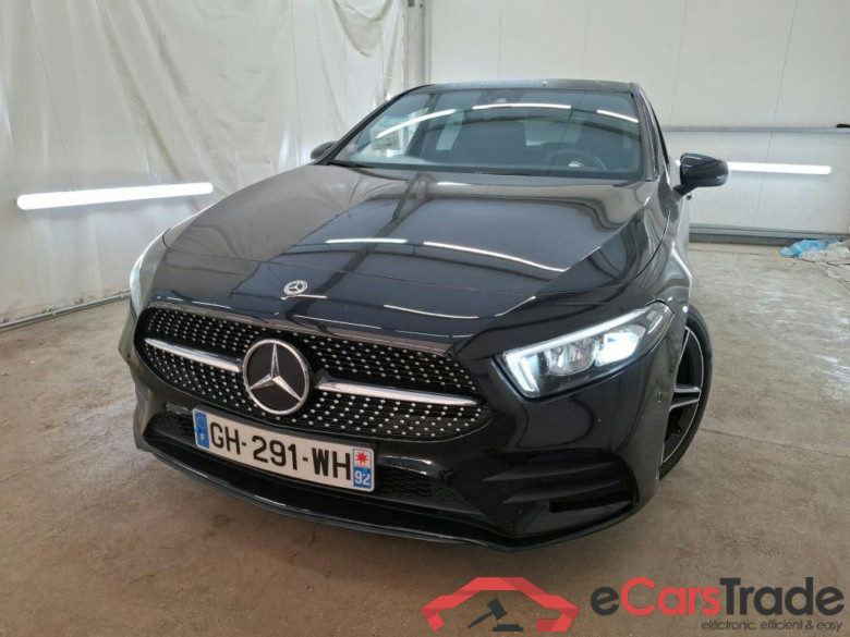 MERCEDES-BENZ Classe A Compact / 2018 / 5P / Berline A 200 AMG Line 7G-DCT #1