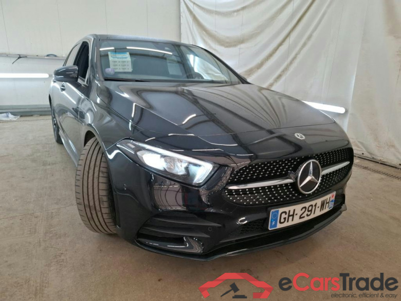 MERCEDES-BENZ Classe A Compact / 2018 / 5P / Berline A 200 AMG Line 7G-DCT #4