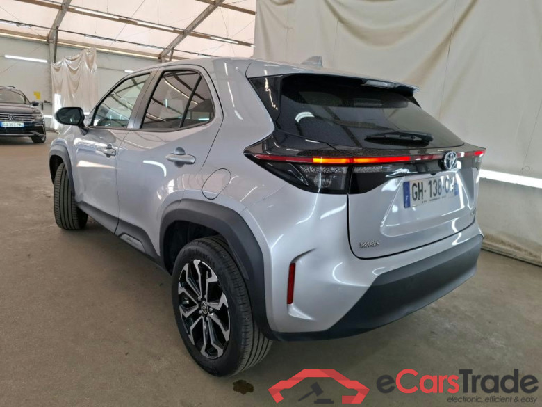 TOYOTA Yaris Cross Hybride / 2021 / 5P / SUV 1.5 HYBRID 116H DESIGN AUTO #2
