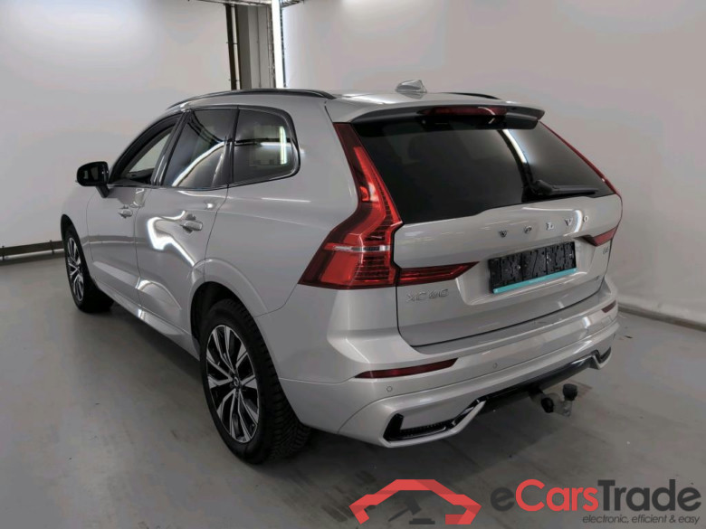 VOLVO XC60 2.0 B4 P MHEV PLUS DARK AUTO #3