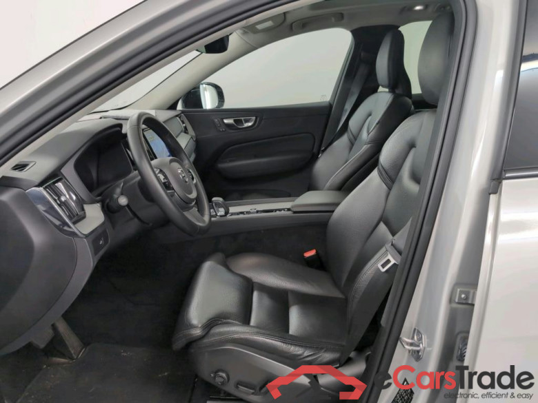 VOLVO XC60 2.0 B4 P MHEV PLUS DARK AUTO #5