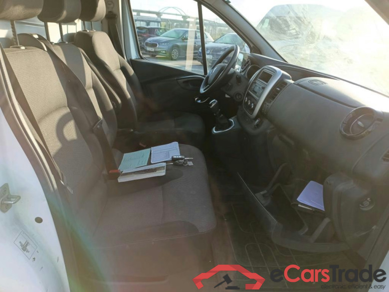 RENAULT Trafic / 2019 / 4P / furgón Furgón 27 L1H1 Energy BluedCi 88 kW (AC) #6