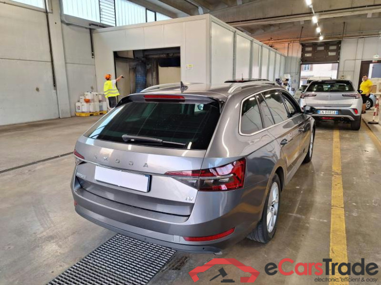 SKODA SUPERB WAGON / 2019 / 5P / STATION WAGON 1.4 TSI PLUG-IN HYBRYD EXECUTIVE DSG #2