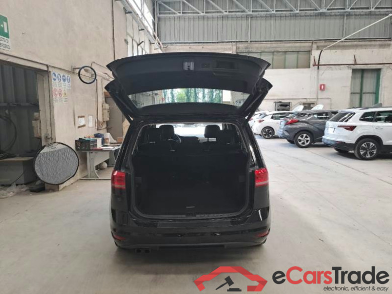 VOLKSWAGEN TOURAN / 2015 / 5P / MONOVOLUME 2.0 TDI SCR BUSINESS DSG #5