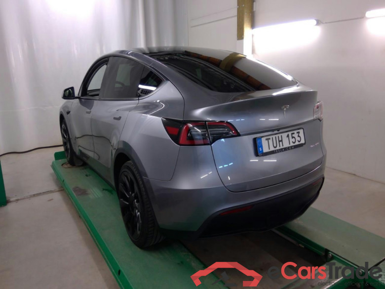 Model Y Long-Range AWD #4