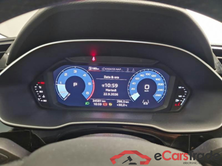 AUDI Q3 / 2018 / 5P / SUV 35 TDI S TRONIC BUSINESS ADVANCED #4