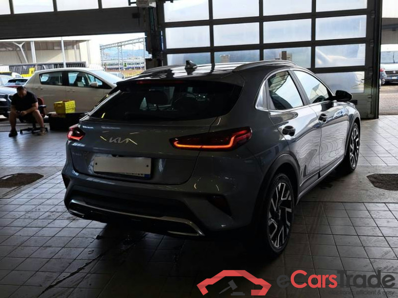 KIA XCEED / 2022 / 5P / CROSSOVER 1.5 T-GDI 160 CV MHEV IMT BUSINESS #2