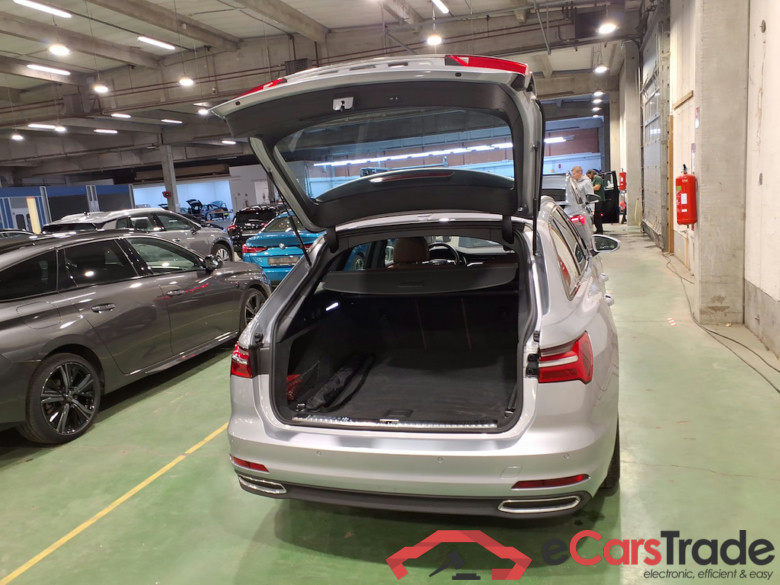 AUDI A6 AVANT 2.0 TDI 35 S TRONIC BUSINESS ED ATTR #3