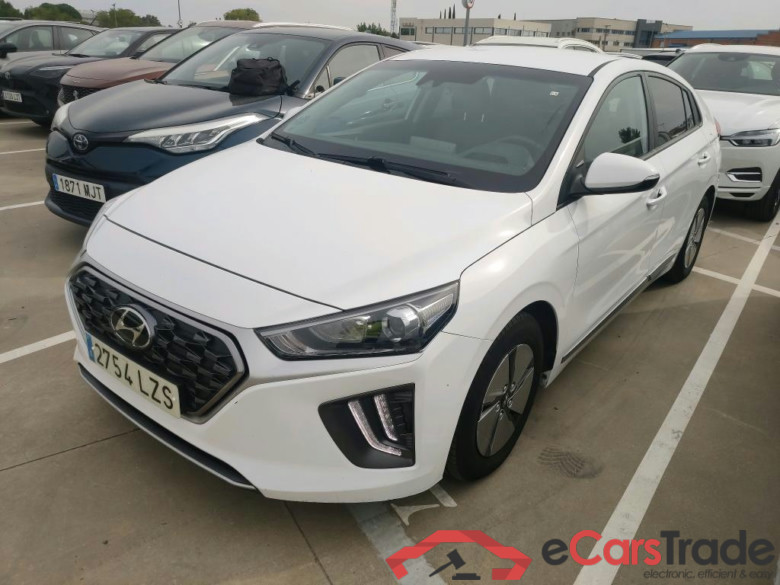HYUNDAI IONIQ / 2019 / 5P / berlina con portón 1.6 GDI HEV Klass DCT #1