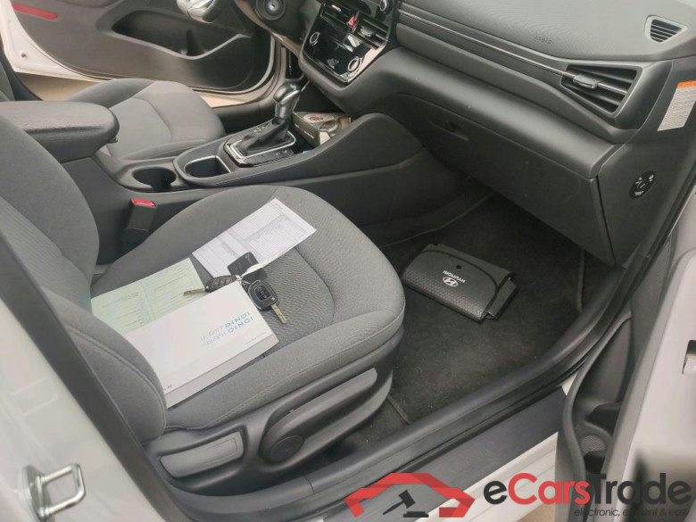HYUNDAI IONIQ / 2019 / 5P / berlina con portón 1.6 GDI HEV Klass DCT #6