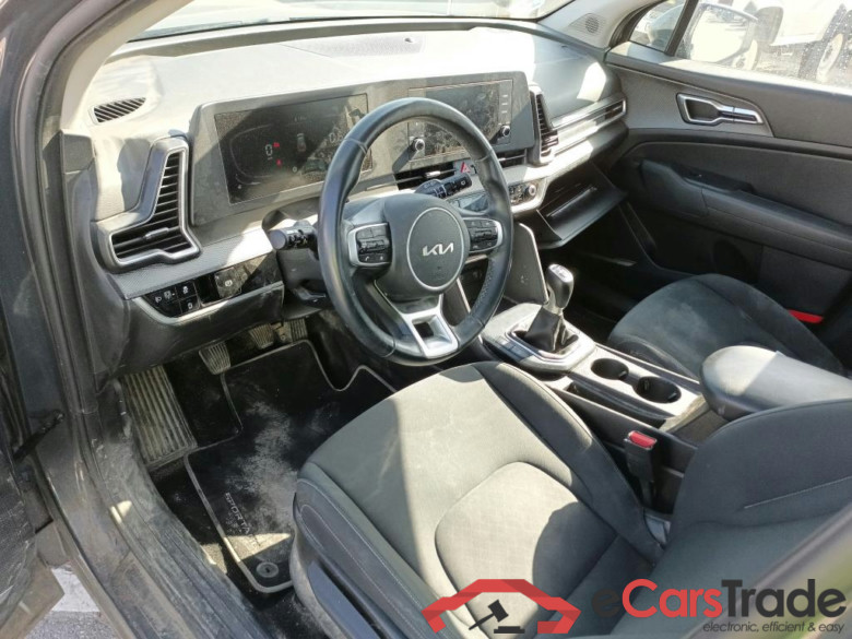 KIA Sportage / 2022 / 5P / todoterreno 1.6 T-GDi 110kW (150CV) Concept 4x2 #3