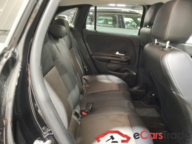 MERCEDES-BENZ GLA 2.0 GLA 180 D DCT BUSINESS SOLUTION ESS #5