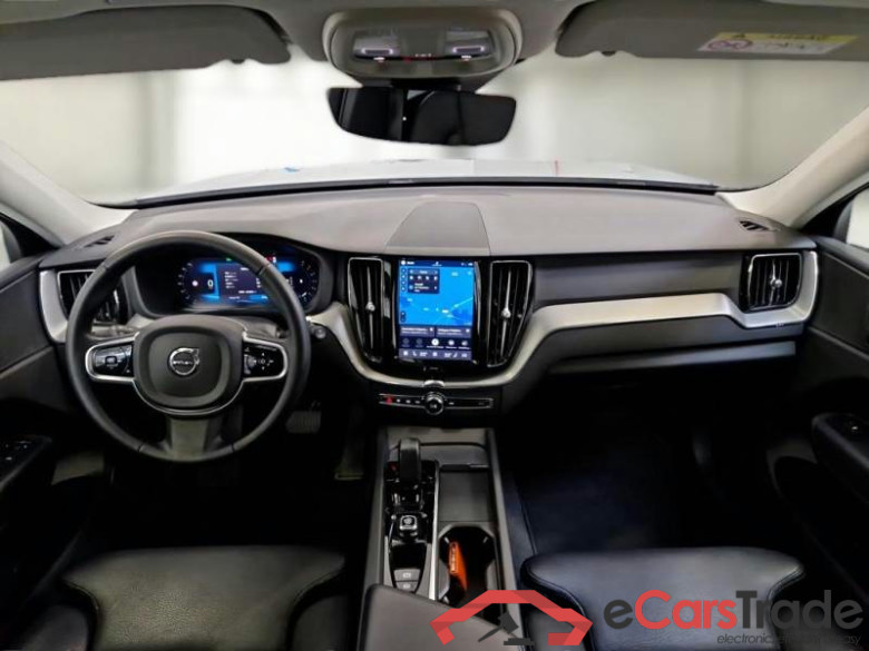 VOLVO XC60 / 2021 / 5P / SUV B4 D AUTOMATICO PLUS DARK #3