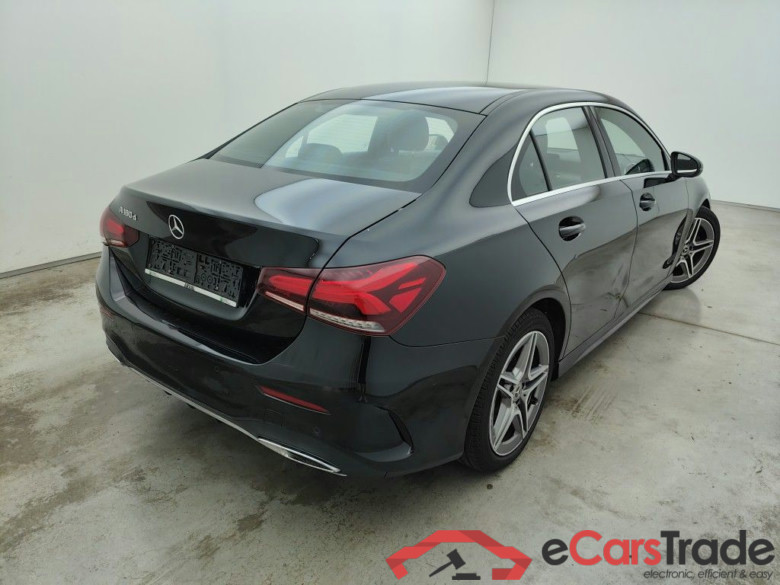 Mercedes-Benz A-Klasse Limousine A 180 d DCT Business Solution 4d #2