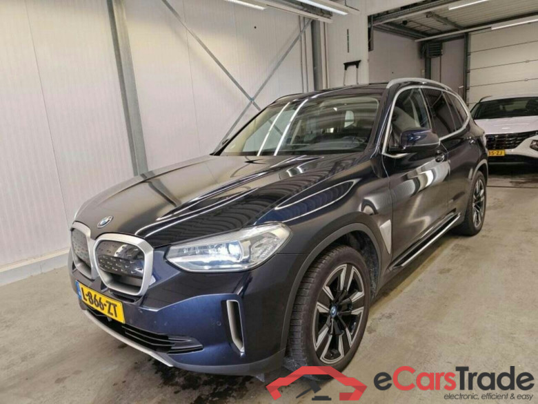 BMW iX3 Executive #1