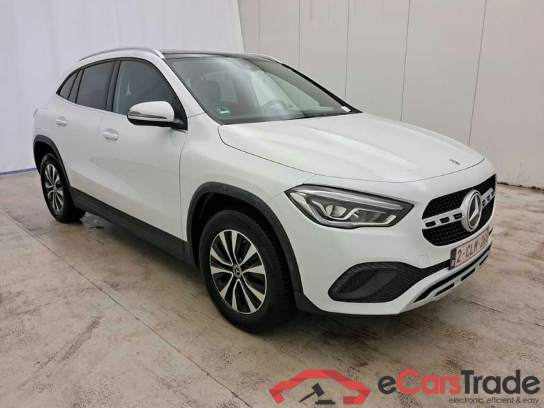 Mercedes GLA 250e Plug-In Hybrid Aut. Pano LED Navi 1/2 Sport-Leather KeylessGo Klima PDC ... #2