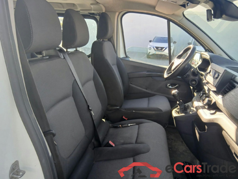 RENAULT Trafic / 2021 / 4P / monovolumen Combi 9 Largo EnerBlue dCi 110 kW(150CV) #6