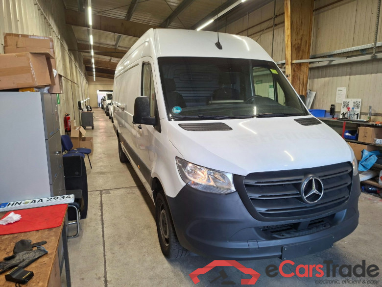 MERCEDES-BENZ 315 CDI Sprinter Extralang HA 4d 110kW