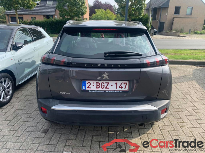 PEUGEOT 2008 1.2 PureTech Allure S&S #1