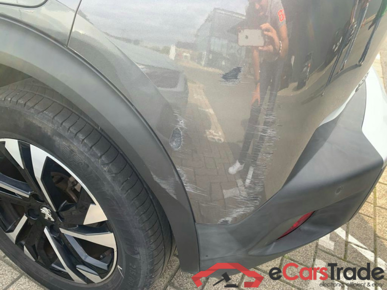 PEUGEOT 2008 1.2 PureTech Allure S&S #6