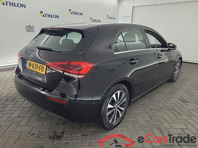 MERCEDES-BENZ A-klasse A 180 7G-DCT Business Solution 5D 100kW #3