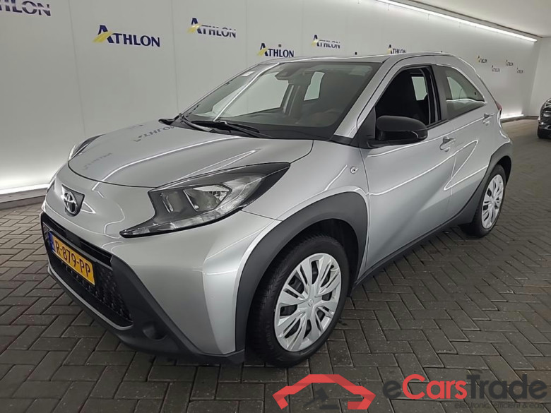 TOYOTA Aygo X 1.0 VVT-I MT play 5D 53kW #1