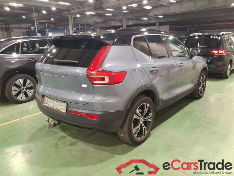 VOLVO XC40 1.5 T4 RECHARGE GEARTRONIC R-DESIGN #4