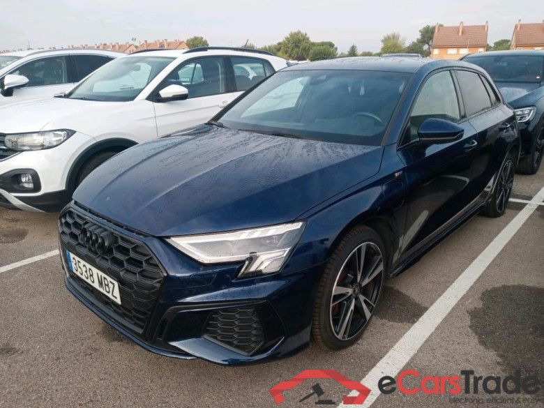 AUDI A3 / 2020 / 5P / berlina con portón Sportback Black 45 TFSI e Comp S tronic #1