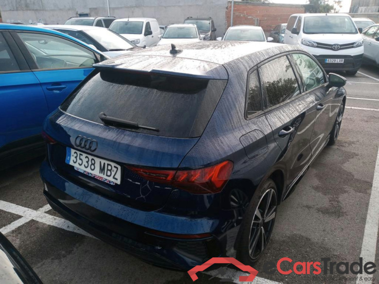 AUDI A3 / 2020 / 5P / berlina con portón Sportback Black 45 TFSI e Comp S tronic #2