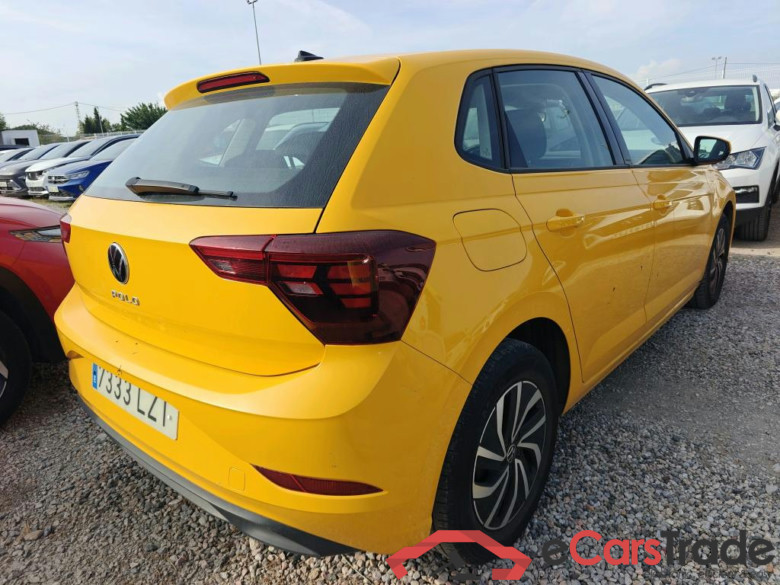 VOLKSWAGEN Polo / 2021 / 5P / berlina con portón Life 1.0 TSI 70kW (95CV) #2