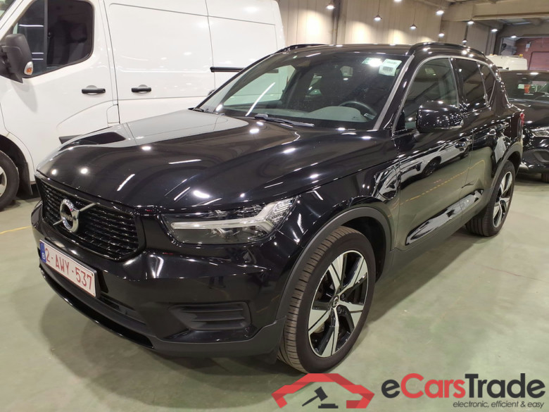 VOLVO XC40 1.5 T5 PHEV R-Design #1