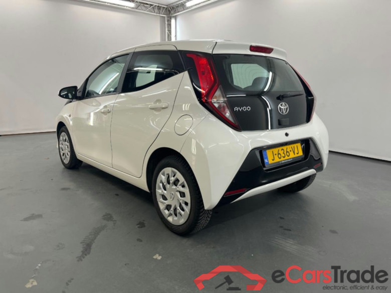 TOYOTA Aygo 1.0 VVT-i x-play #3