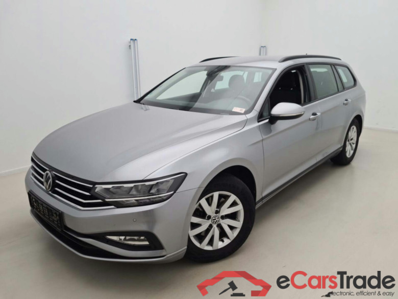 VOLKSWAGEN PASSAT VARIANT 2.0 TDI TRENDLINE #1