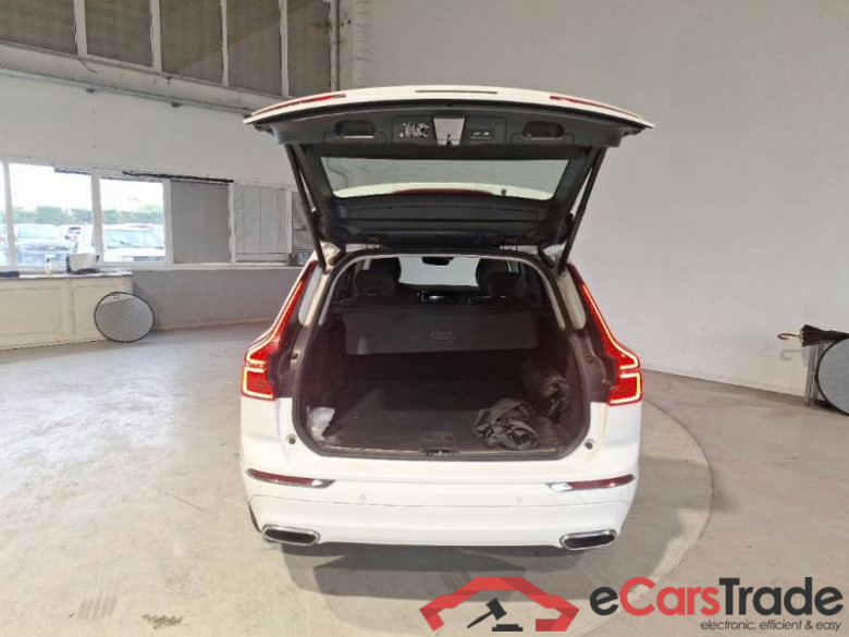 VOLVO XC60 / 2017 / 5P / SUV T6 PLUG-IN AWD AUTO RECHARGE INS. EXP #5