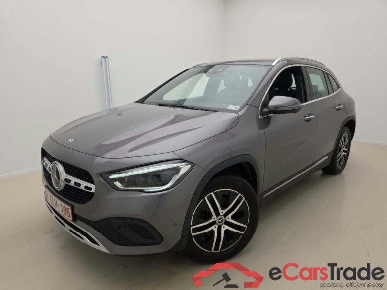 MERCEDES-BENZ GLA 1.3 250 E 8G-DCT LUXURY LINE