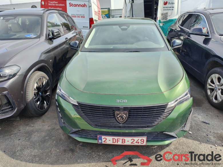 Peugeot 308 1.2 PureTech 130 S&S Active Pack 5d !! Damaged car !!! NO COC !!!!