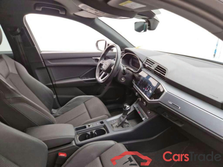AUDI Q3 45 TFSI e S edition #3