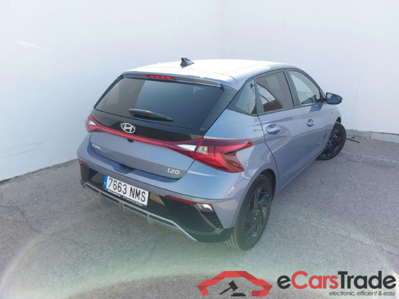 HYUNDAI i20 / 2023 / 5P / berlina con portón 1.0 T Black Line #2