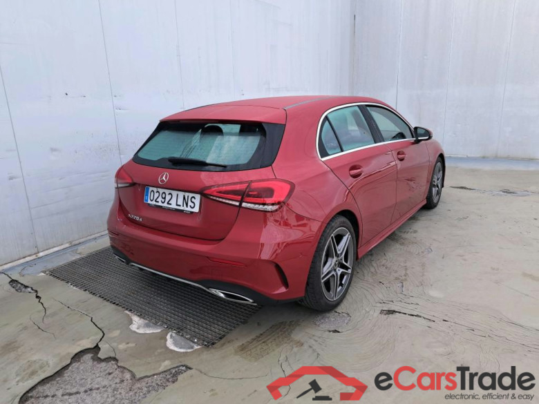 MERCEDES-BENZ Clase A / 2018 / 5P / berlina con portón A 220 d #2