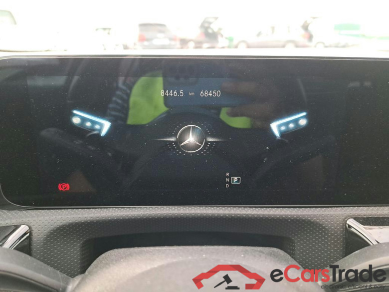 MERCEDES-BENZ Clase A / 2018 / 5P / berlina con portón A 220 d #5