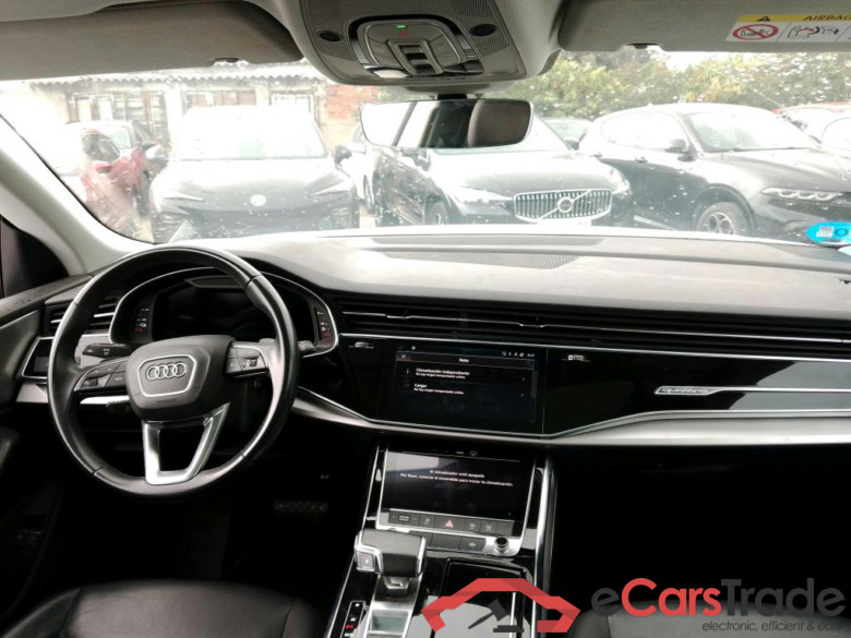 AUDI Q8 / 2018 / 5P / todoterreno 55 TFSIe 280kW (380CV) quattro tiptronic #3