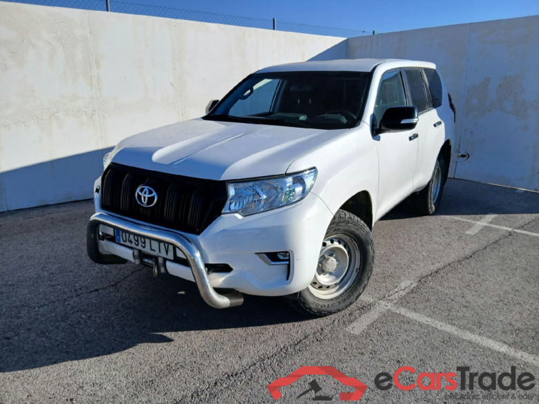 TOYOTA Land Cruiser / 2017 / 5P / todoterreno comercial 2.8 D-4D NX 2 Plazas  ## NO EXPORT ##