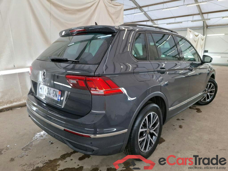 VOLKSWAGEN Tiguan / 2020 / 5P / SUV 2.0 TDI 150 DSG7 Life Business #3