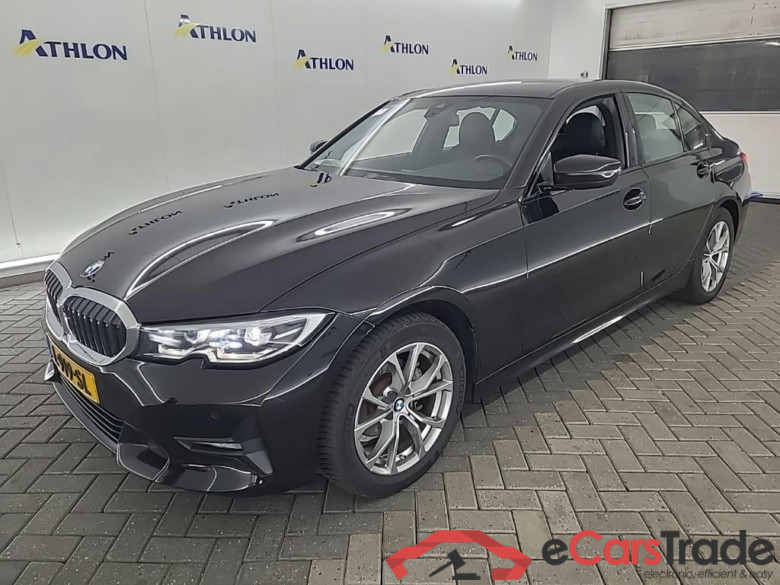 BMW 3 Serie Sedan 318dA 4D 110kW #1