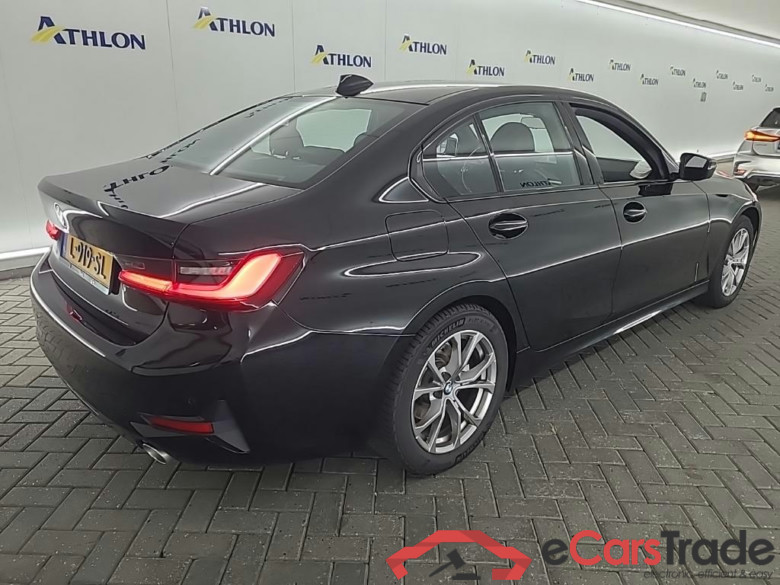BMW 3 Serie Sedan 318dA 4D 110kW #3