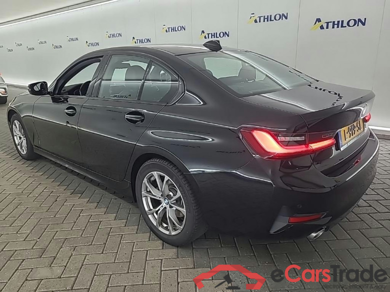 BMW 3 Serie Sedan 318dA 4D 110kW #4