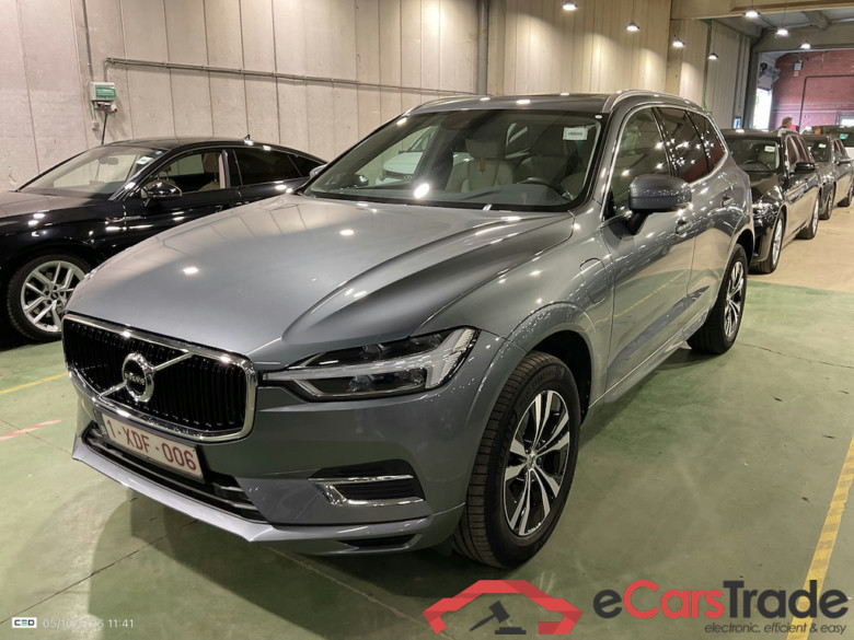 VOLVO XC60 - 2017 2.0 T8 TE AWD PHEV Momentum Pro Gear. STOCK