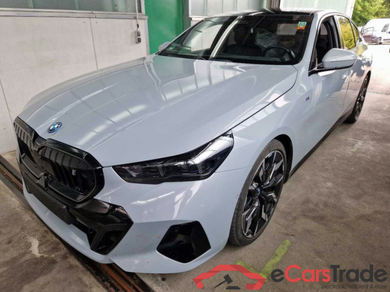 BMW i5 eDrive40 M-Sport Aut. Pano LED Head-Up Bowers&Wilkins Ambient LC-Pro Navi-Pro Sport-Leather KeylessGo Camera Klima PDC ... #1