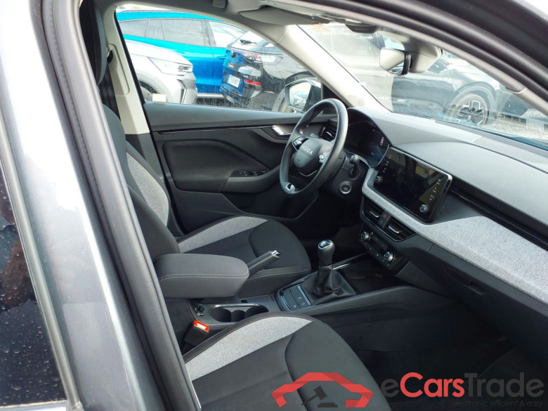 SKODA Kamiq 1.0 TSI 85 kW (115 CV) Manual 6 vel. Selection(Winterpack) #3
