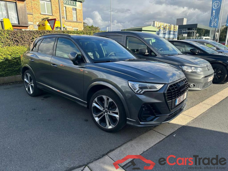 AUDI Q3 PHEV 45 TFSIe S line S tronic (180 kW) #1